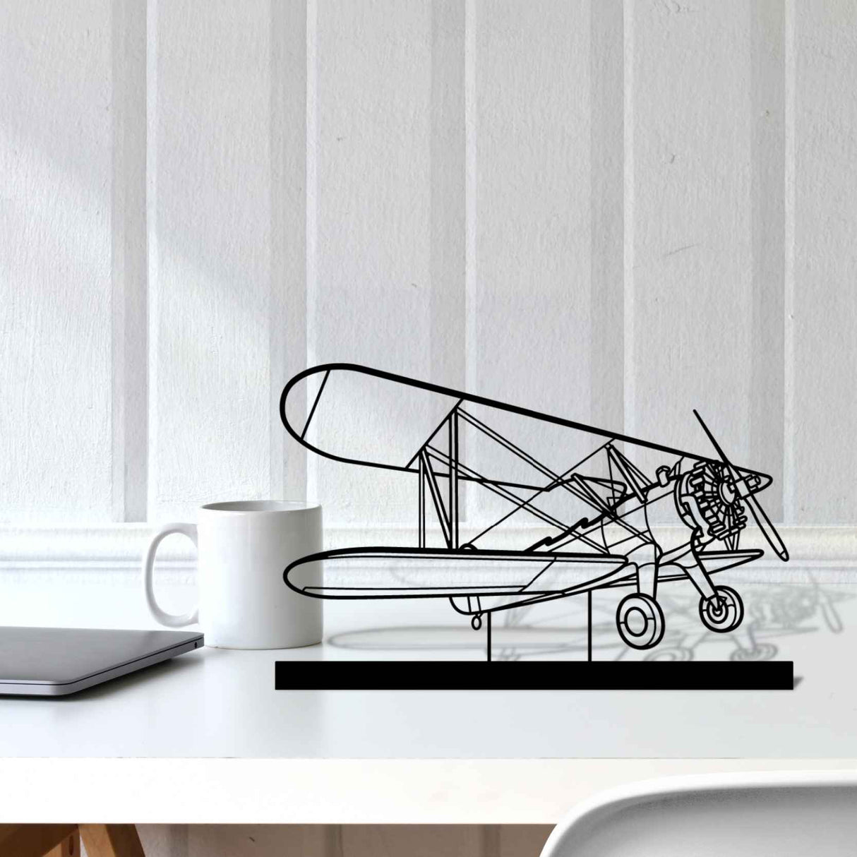 Model 75 Silhouette Metal Art Stand