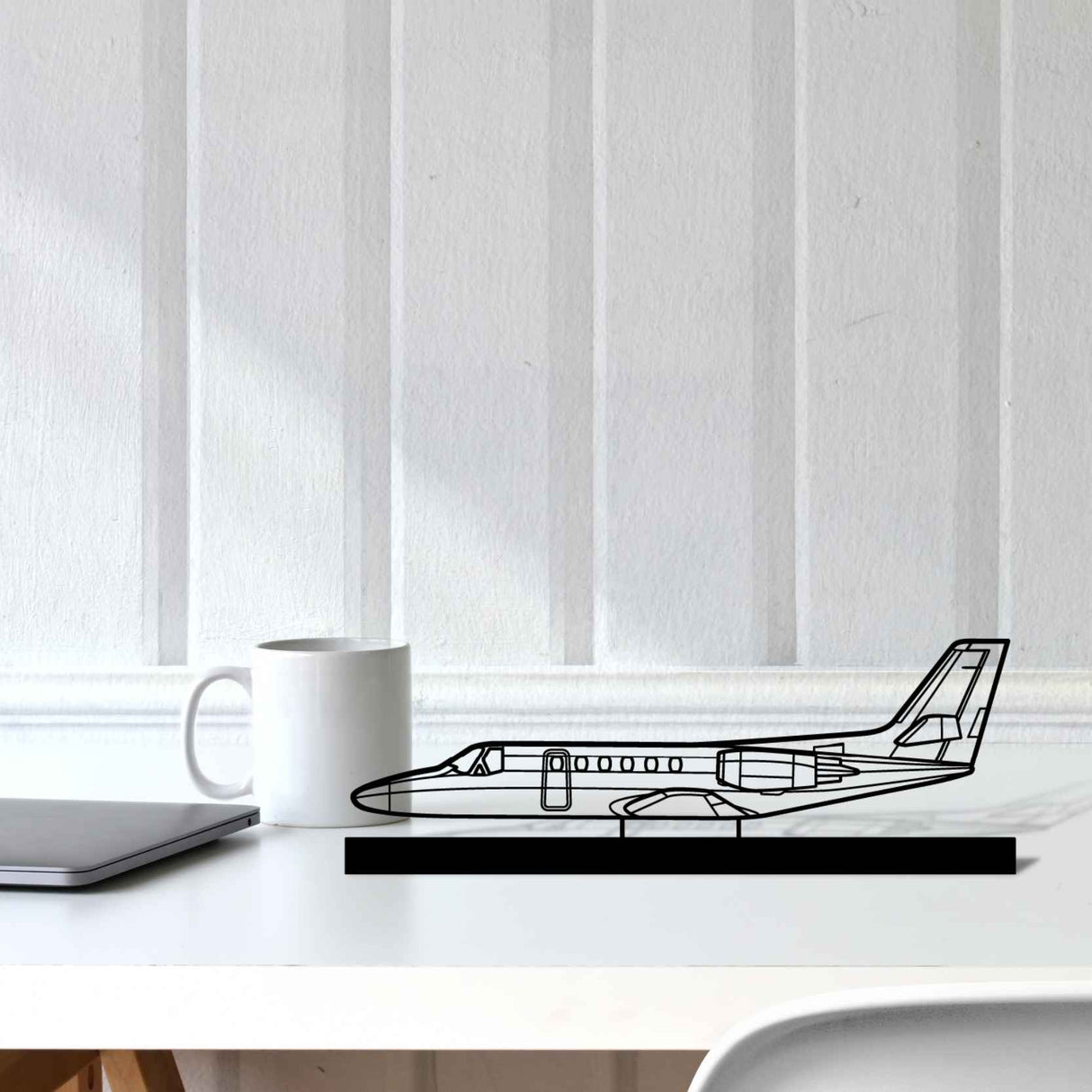 Citation II Silhouette Metal Art Stand