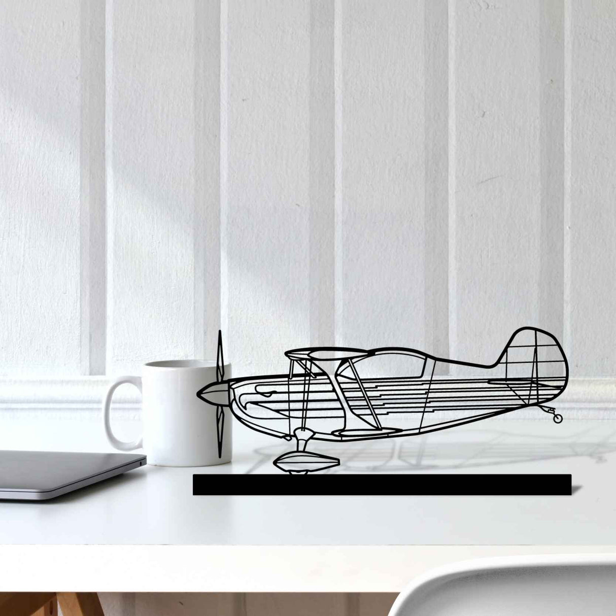 Eagle II Silhouette Metal Art Stand