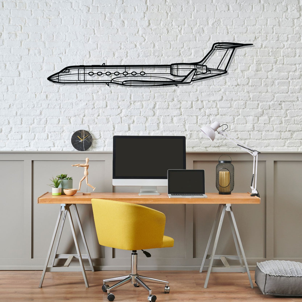 G550 Silhouette Metal Wall Art