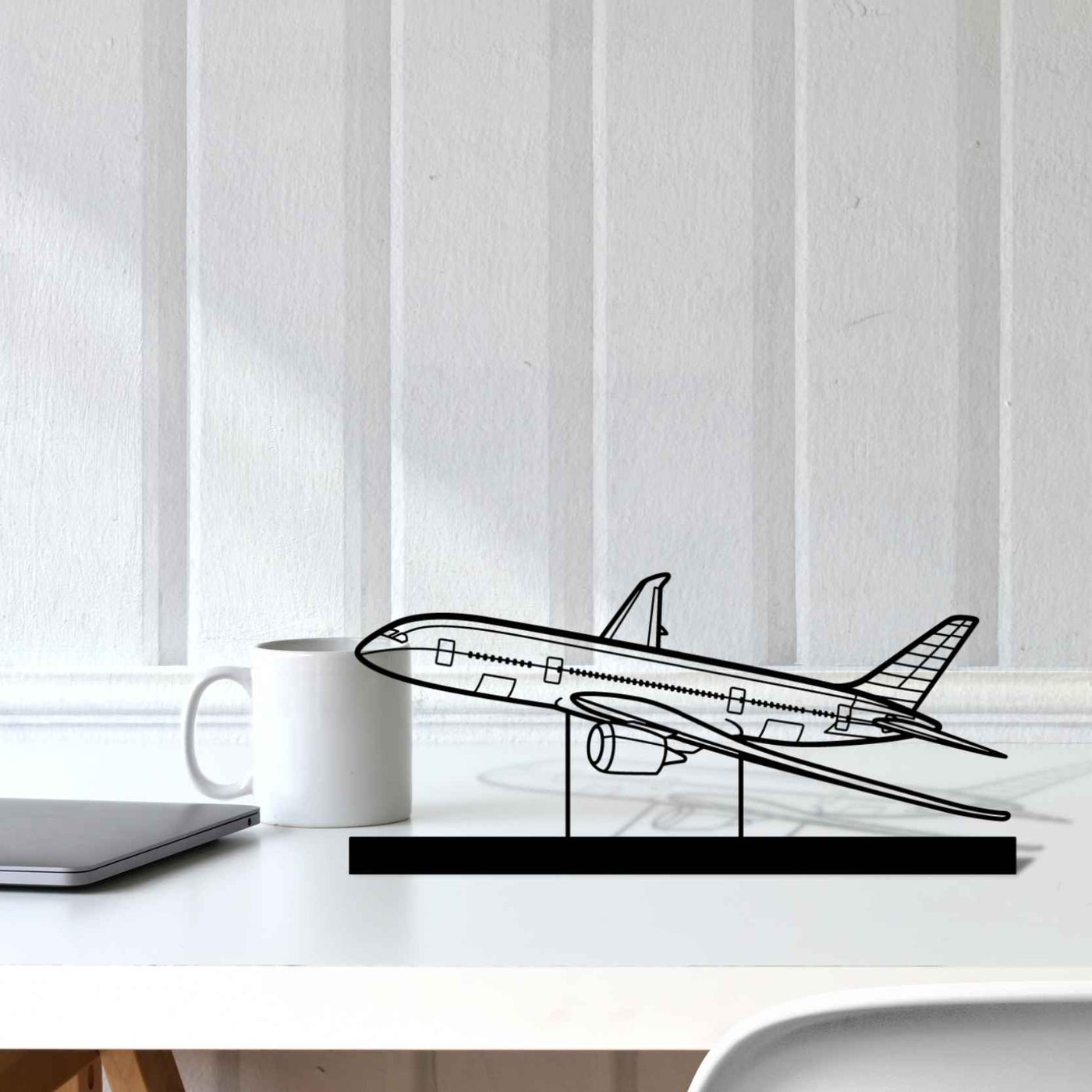 787 Silhouette Metal Art Stand