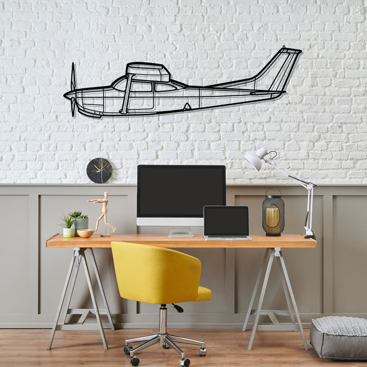 R182 Silhouette Metal Wall Art