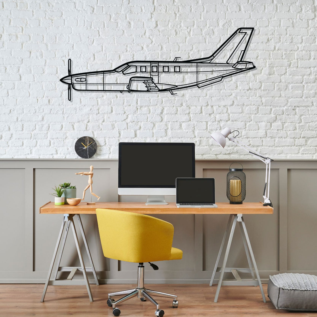 TBM 700B Silhouette Metal Wall Art